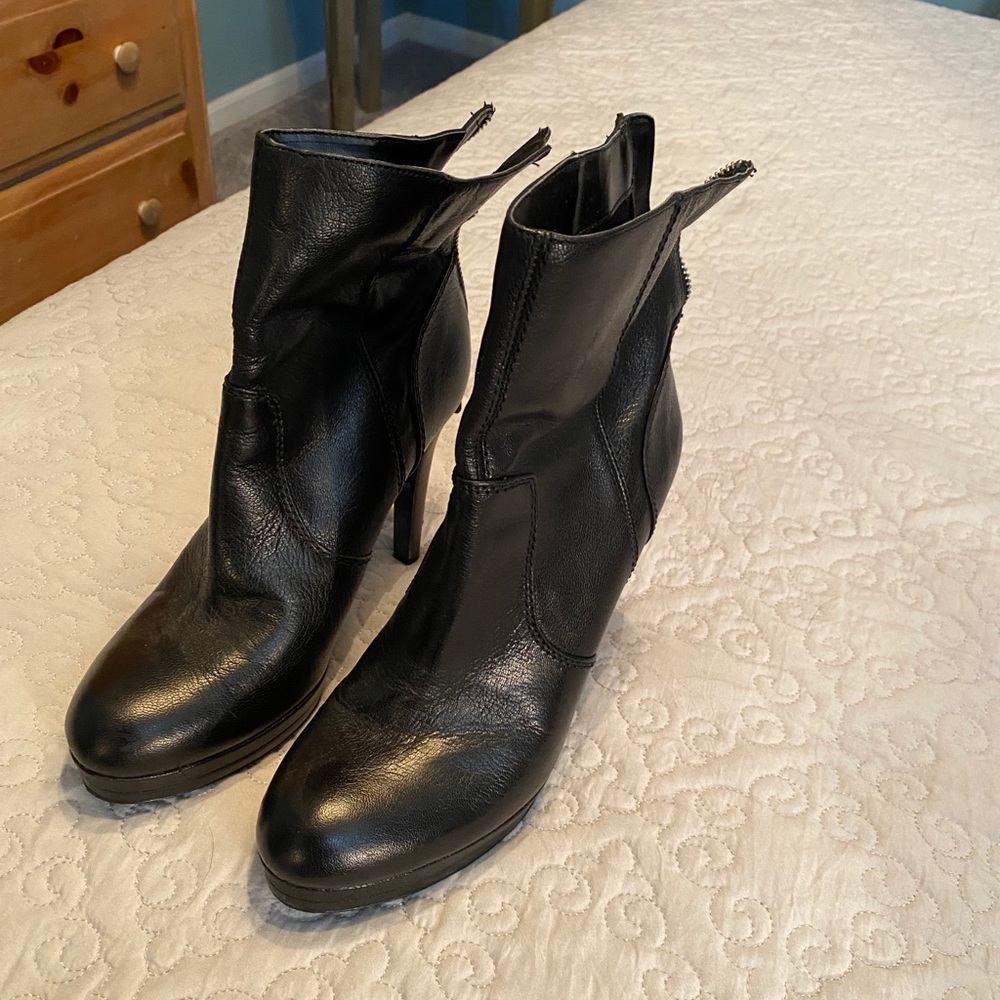 Nine West leather platform bootie